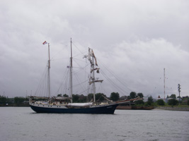 Antigua met gebroken mast